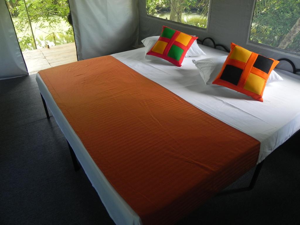 Makulu Safari Camping Удавалаве Экстерьер фото